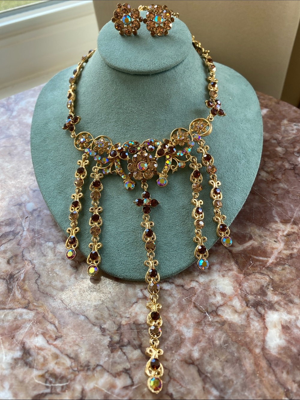 Vintage Gold Tone Smoky Topaz & Aurora Borialis Rhinestone Necklace & Earrings